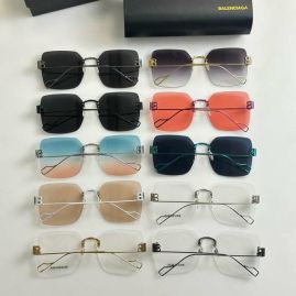 Picture of Balenciga Sunglasses _SKUfw53060599fw